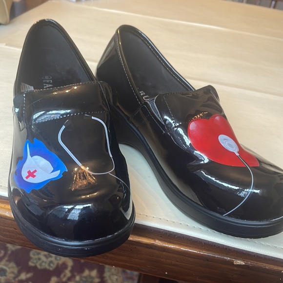 #Nurses shoes - Picture 3 of 9